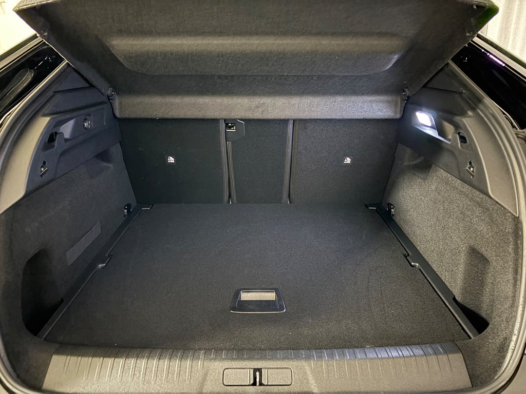 Car Image car-55944-89a69cd00b37471a661d05f3a109d257