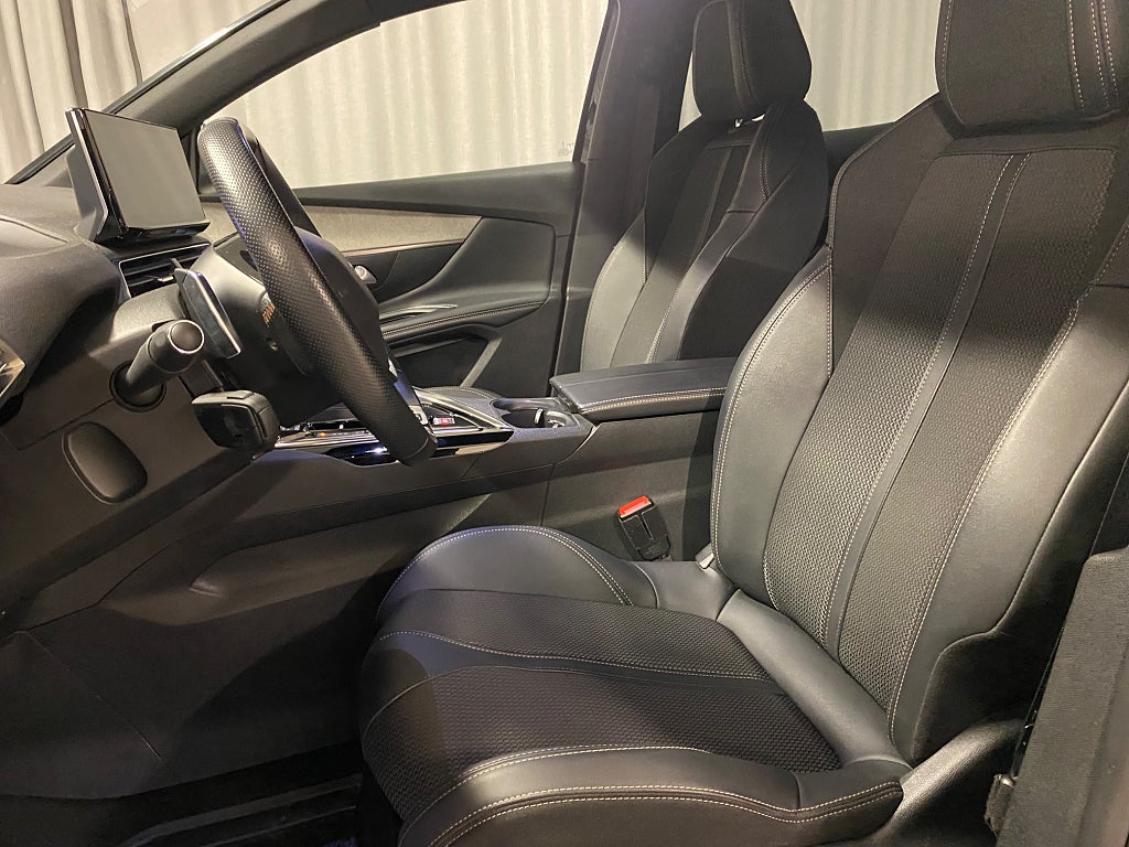 Car Image car-56047-e89245bc9733d01f3d47c29f44f0f628