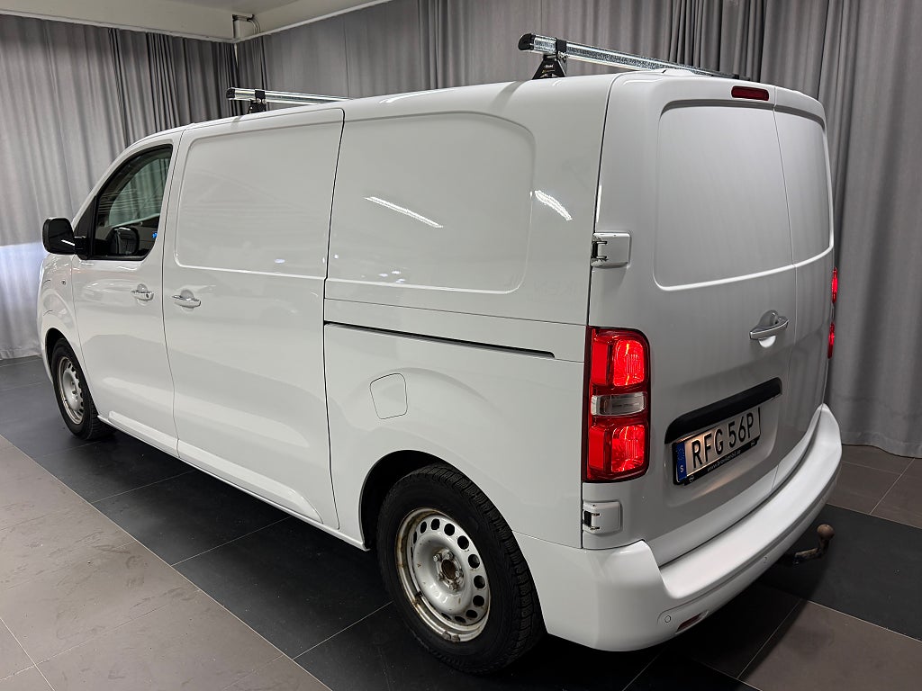 Car Image car-56122-3ccfd353fe04b1891891ea76d49bb471