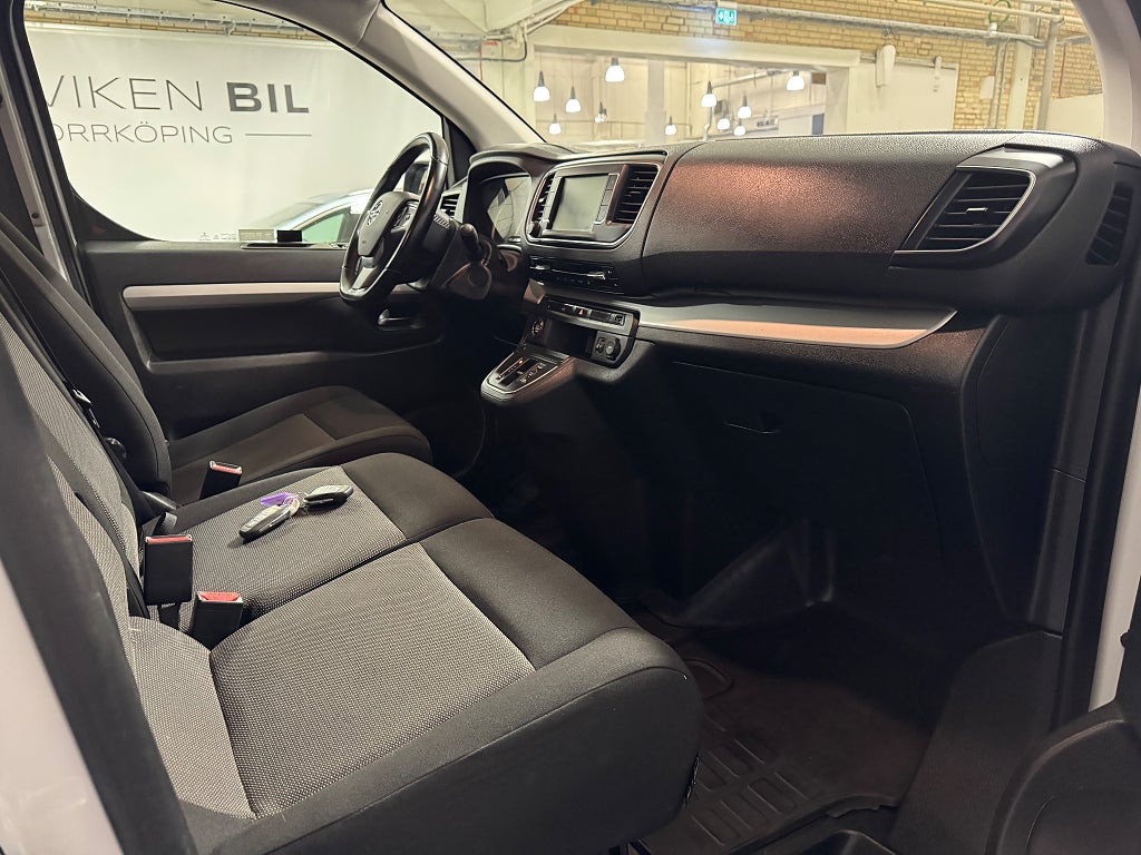 Car Image car-56146-0df60d551daaf9d25b65276f3d465b8b