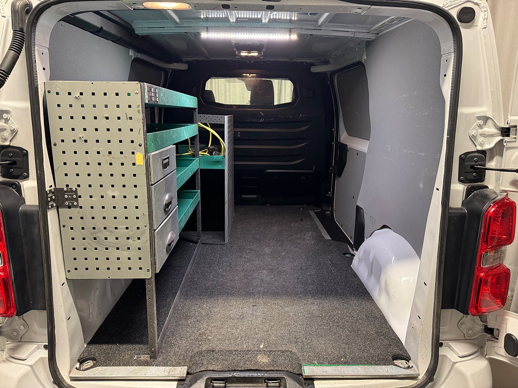 Car Image car-56146-72289116816056f4811eb40fbf5a149f