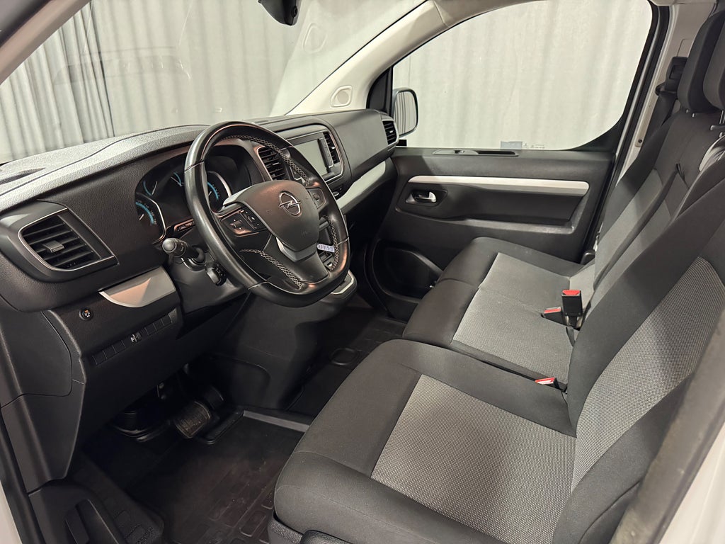 Car Image car-56162-1d9d785b2db135036dad7e63d7aa2f81