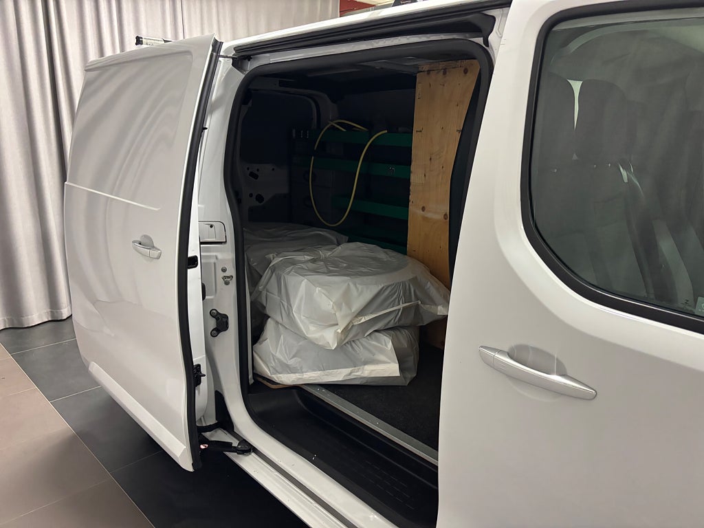 Car Image car-56174-2b470ecbb2c718b9b2b6483e4a09310e