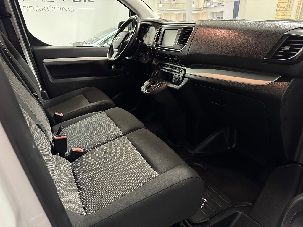 Car Image car-56190-5c512fa9be361431f05ac4a8e45fe537