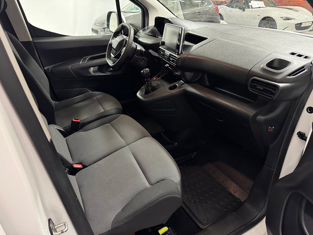 Car Image car-56441-04bed4093b7a24c2be56f5c09dfe50f5