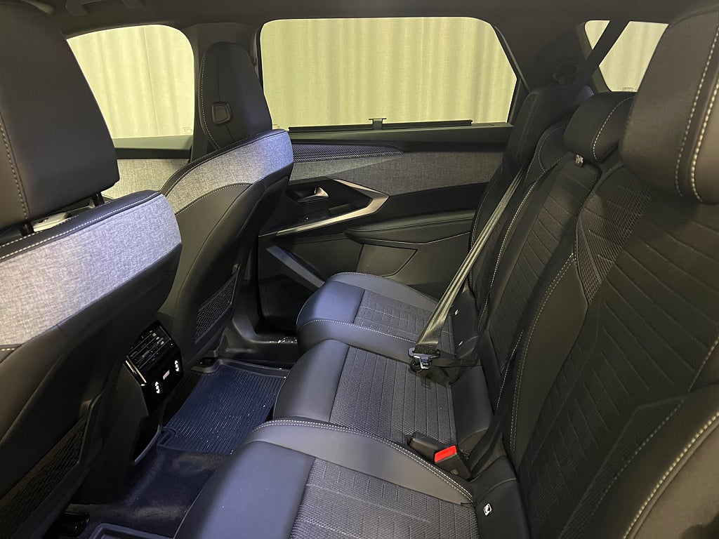 Car Image car-57018-80661a7e2d3af7a1f053f67ee6b5dad3