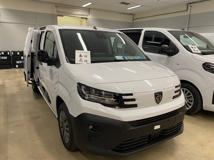 Car Image car-57707-8a2d8f5bb6f56718c6c98ee575b748a7