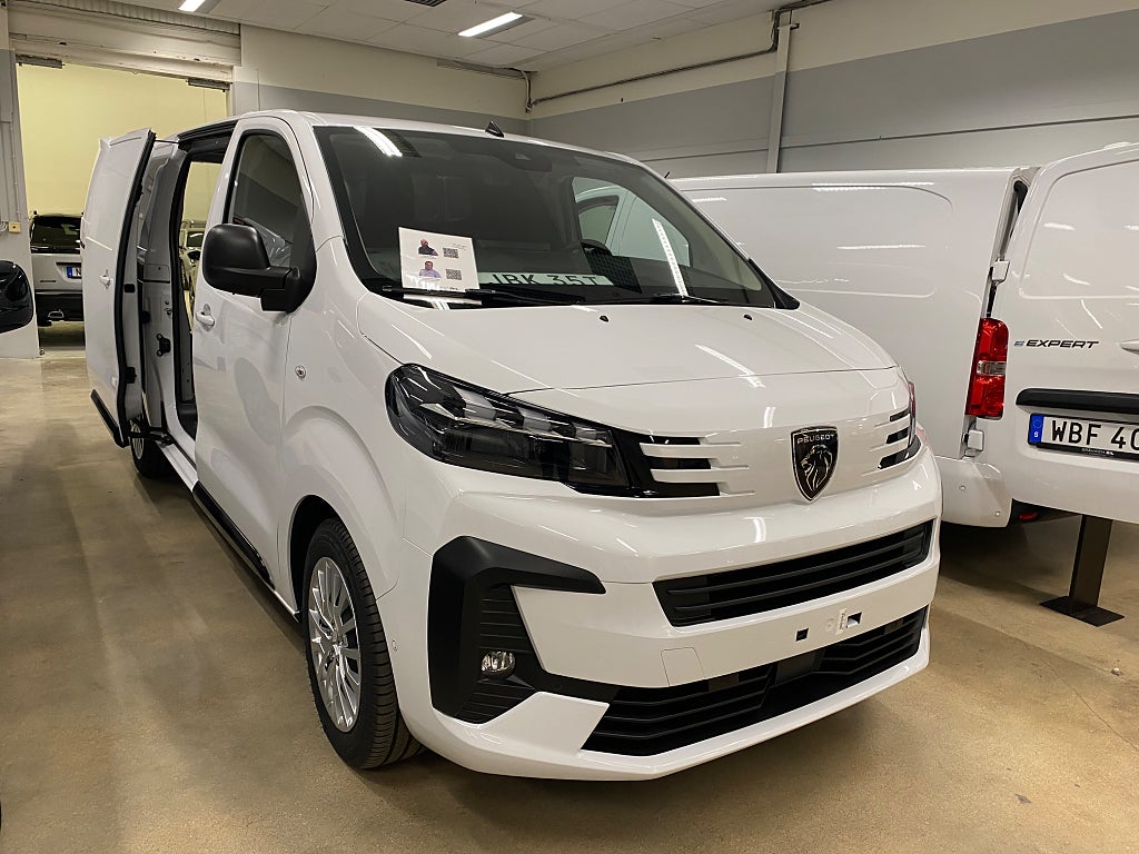 Car Image car-57710-368a12026d2a8d7d4d5ddab81b612f2a
