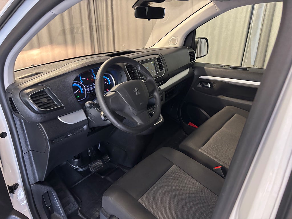 Car Image car-57784-00f249ecb580d7339b29572c54cb3f8c