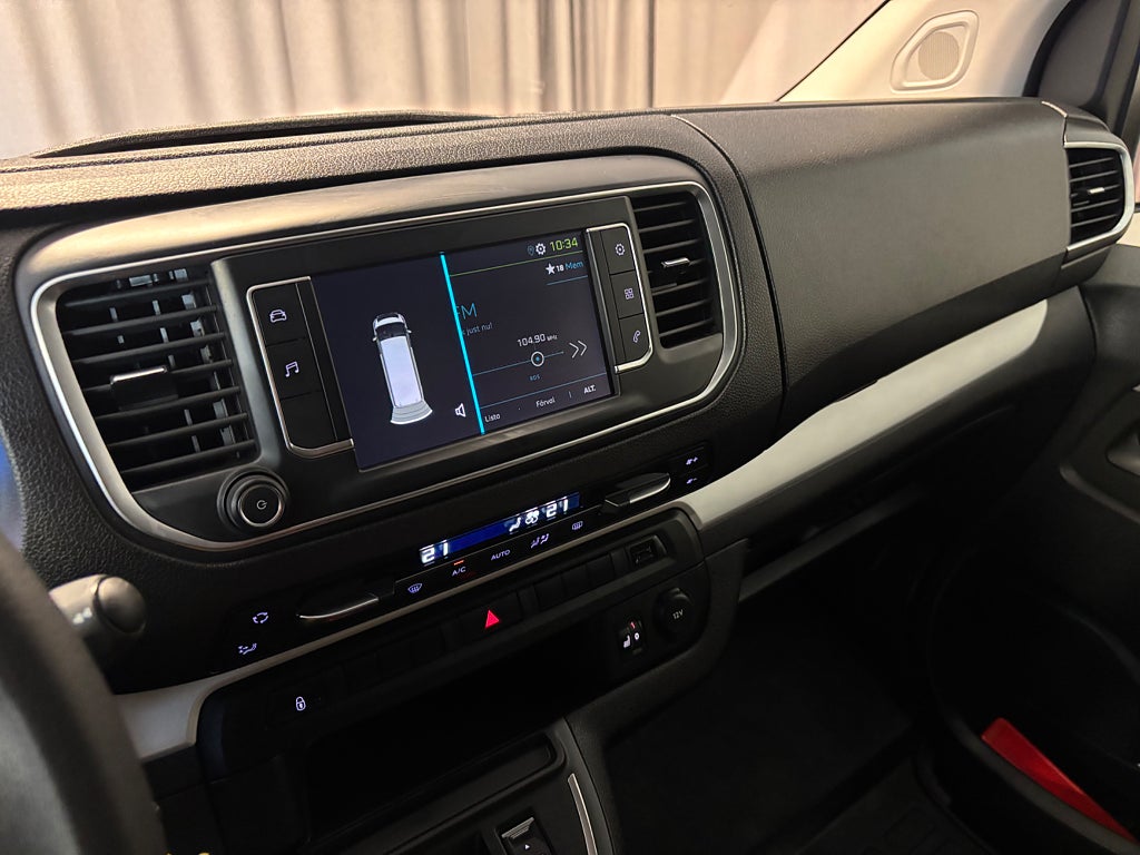 Car Image car-57784-833e682ad2bdd85661898bc60e576954