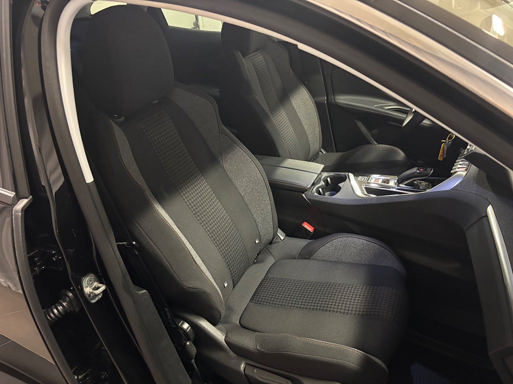 Car Image car-57857-509cdde96823b769bd87db877d0fabb9