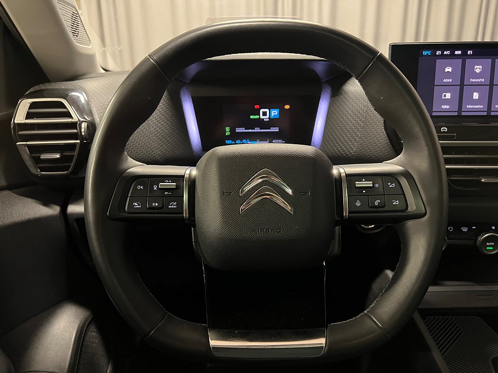 Car Image car-58022-6cf637ad5283b322a90c1c7d90456eea