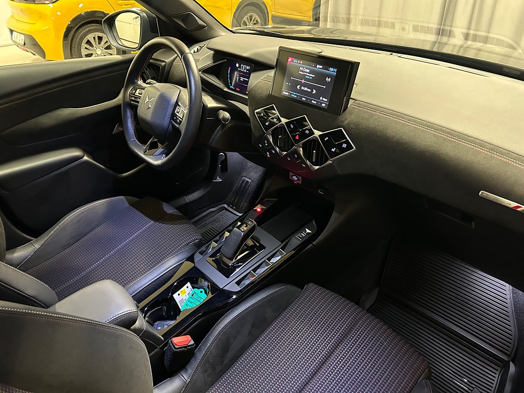 Car Image car-58279-0b1899f1b67bfa79d9ab1dedc13177eb