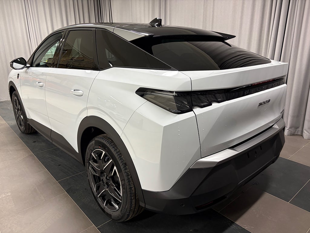 Car Image car-66752-76df341322e76401bf610a93d1d9b3a5