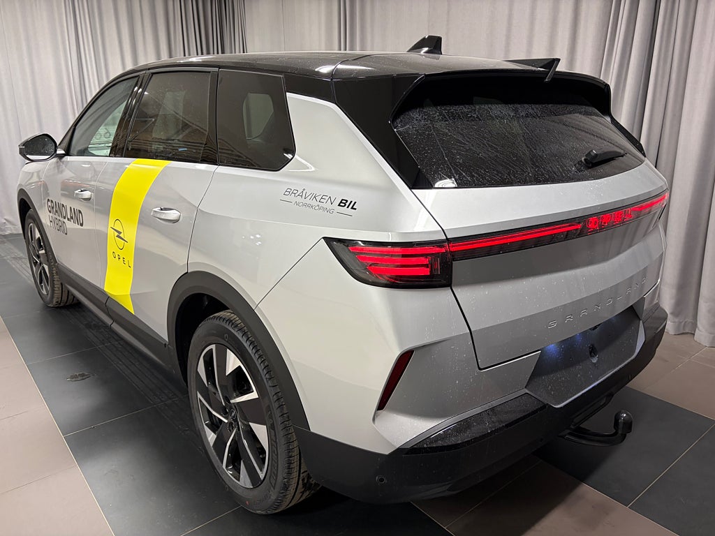 Car Image car-77515-55647b10f564260d621baba91c858f40