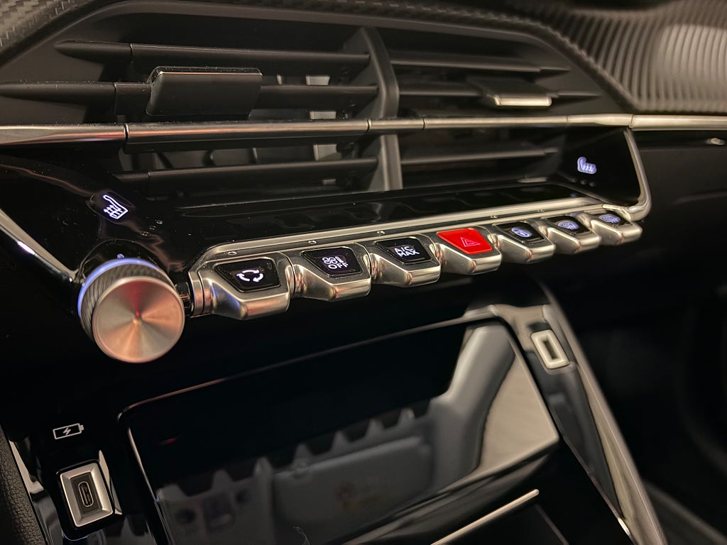 Car Image car-77606-8312c06c8e91ef9b54d9737662cb9c1f