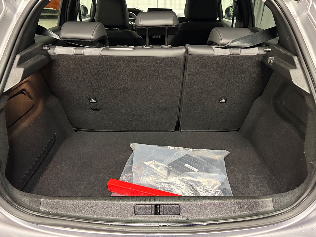 Car Image car-77606-c5dfae49885f66df06aab206ade22913