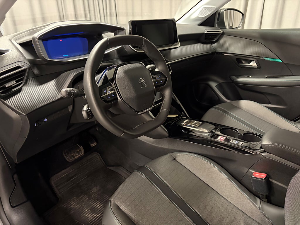 Car Image car-77606-dcacf404f9d2f148e7f4c71b39c22d9a