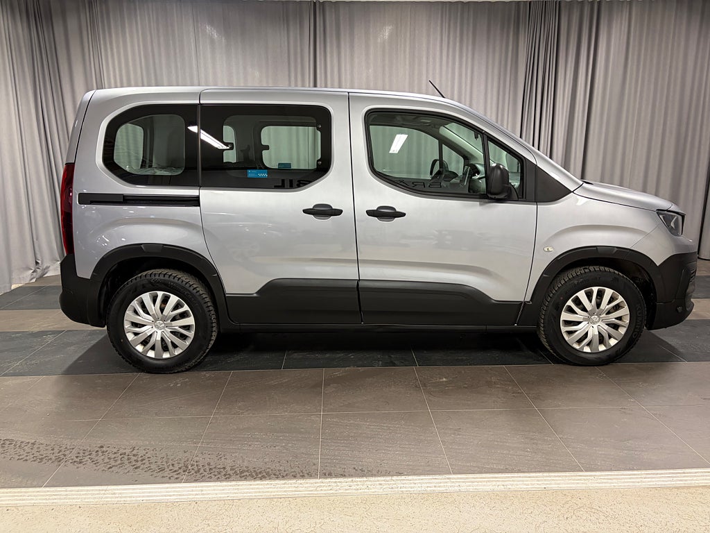 Car Image car-78201-7619812a4cd15496ea360109bee728f1