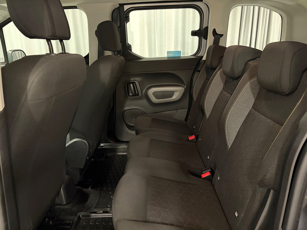 Car Image car-78201-9ac7c3f8edfd1bd9f7009610b8516981