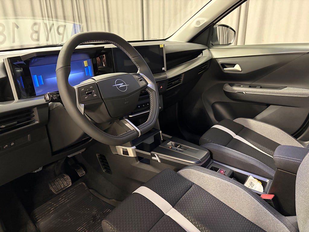 Car Image car-78351-b0e3a13c384c496e7b4ae593387dbf79