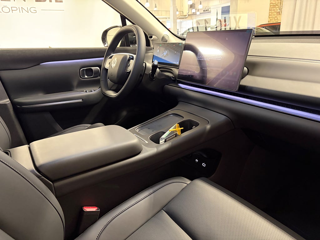 Car Image car-78451-2503a16d9abf6dc87af78e0f71946dfd