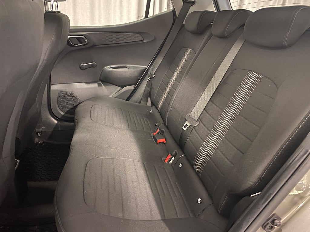 Car Image car-79171-01b308c8e2aed2136100a9699a76a9dd
