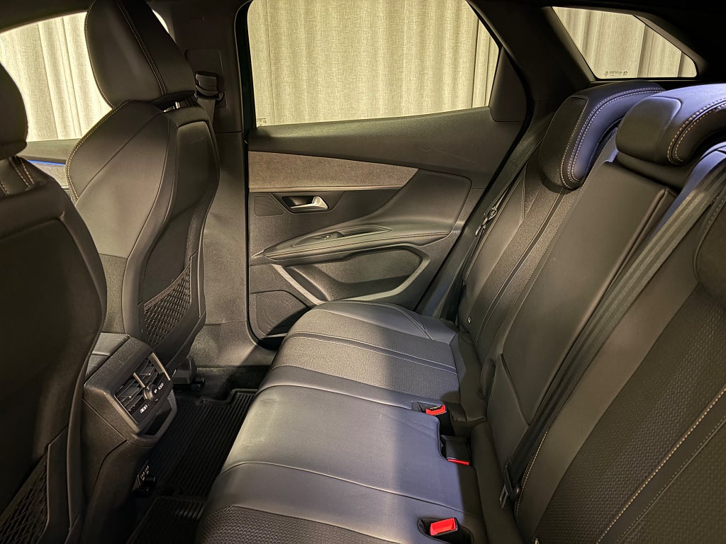 Car Image car-79226-ea54c8f269c3481feb4f8f40c5342c8c