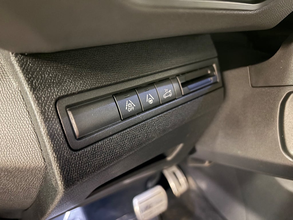 Car Image car-79226-f71e4beff560a60c06cec2523c6ca02f