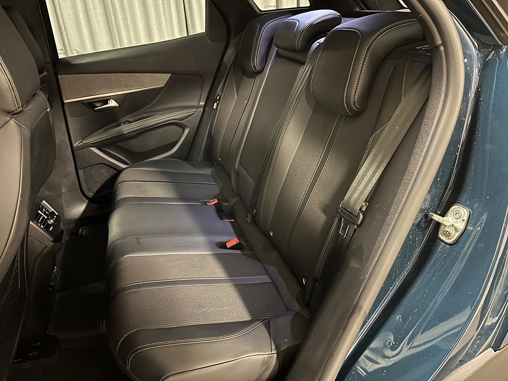 Car Image car-79272-37ed562f64f54ae47f65536311a2cd67