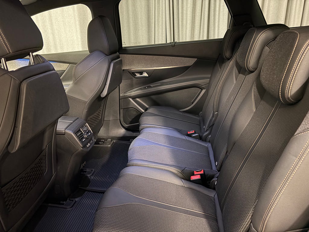 Car Image car-79348-b20d4be870bb64f1e1c6b703489a9862