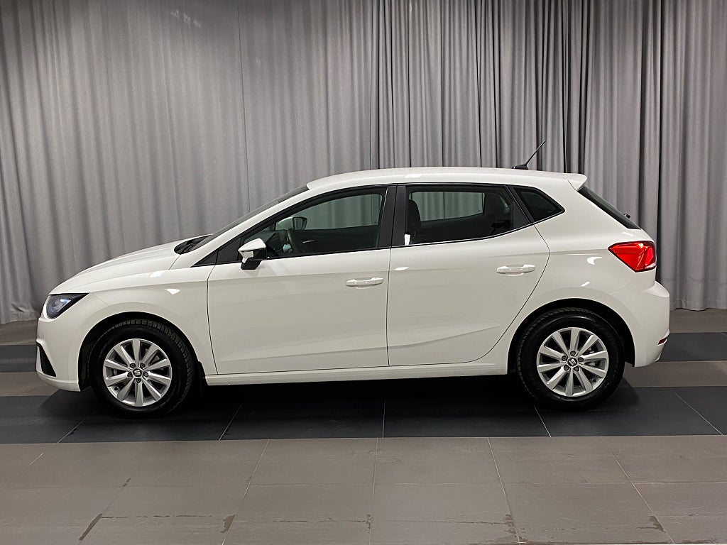 Car Image car-79413-99a36aae6194165f04e2744811266a03