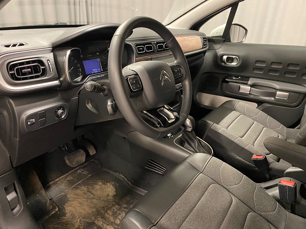 Car Image car-79452-31af012b22b4f6a6cf61fe81654faffa