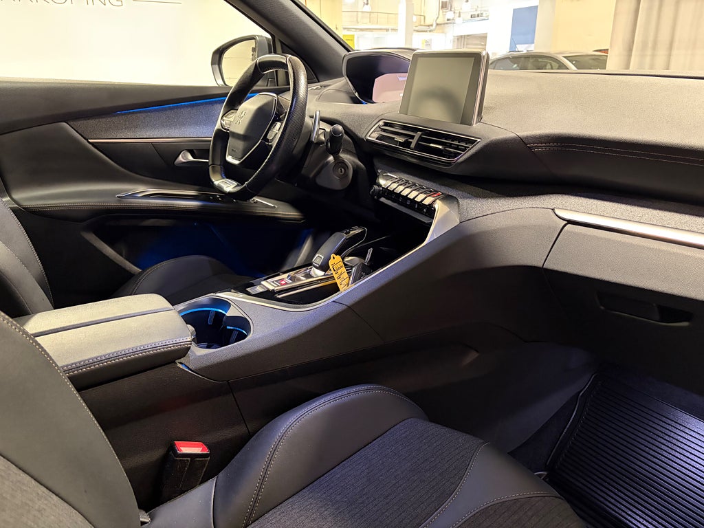 Car Image car-79701-6adc7d651b8b8900211f7dce51cf0209