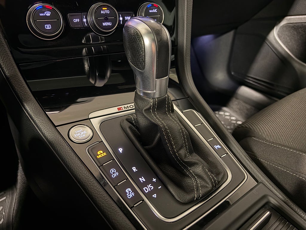 Car Image car-79737-49681e99115f019d1ed8048964af3b84