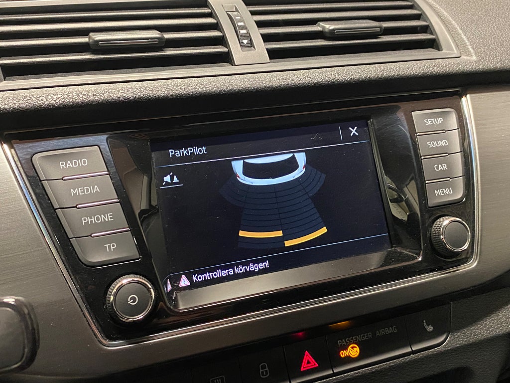 Car Image car-79758-95f992ea34ee5ab10f18812f636becc0