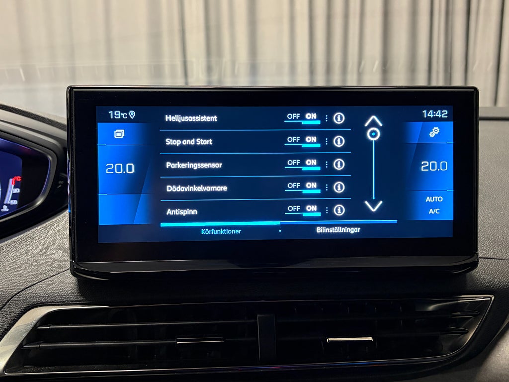 Car Image car-79778-82d600f0d6b5be304f53377dc4fcf533