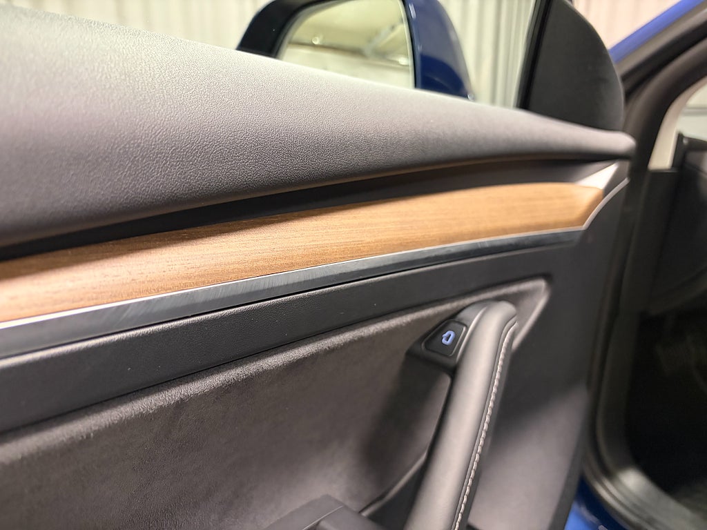 Car Image car-79800-260cfa16f2dedc4c38affbe9c063184e