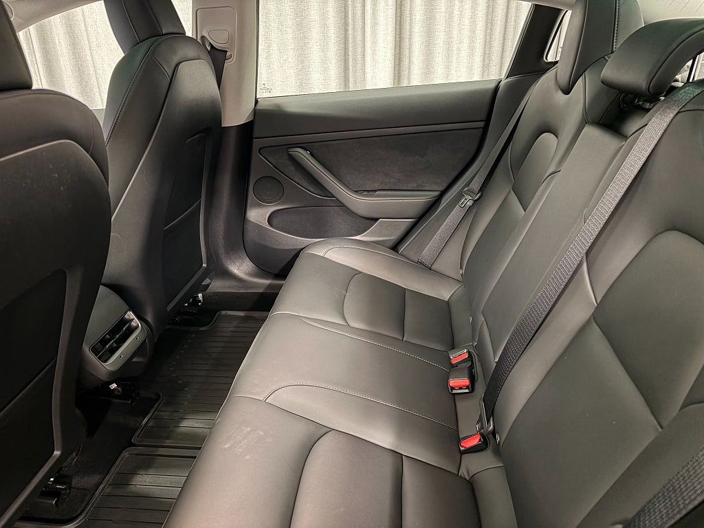 Car Image car-79800-5ef8787556da14ad1b11115bdd8a9d2e