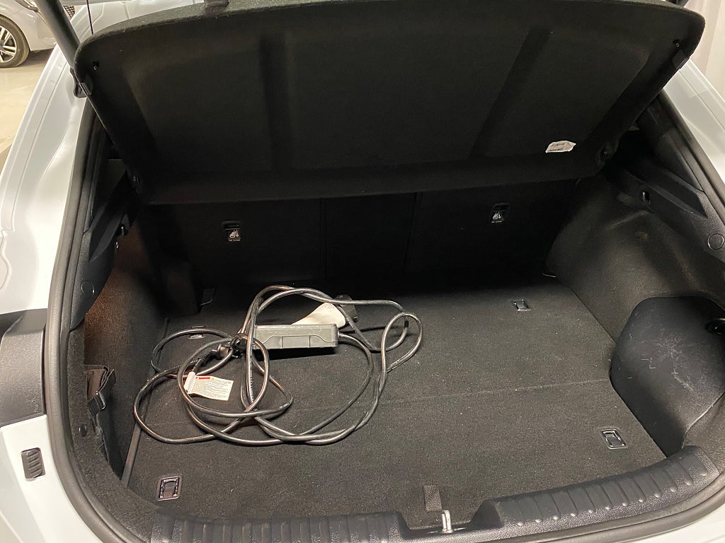 Car Image car-79896-1fed95381791fcb717d739befc4e8a4e