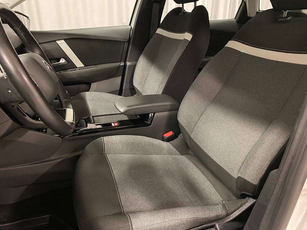 Car Image car-79917-9532e3a36f0345f7b4e7d6e29fafcbca