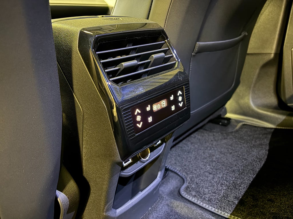 Car Image car-80040-6da8ab78902c561a6d26dfe21f4fa053