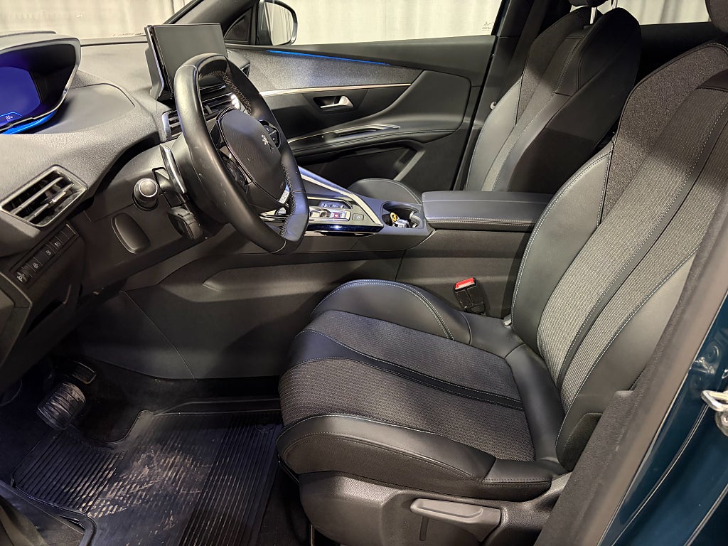 Car Image car-80111-041862a1d9c81b9f8c6be0c3fb6ee761