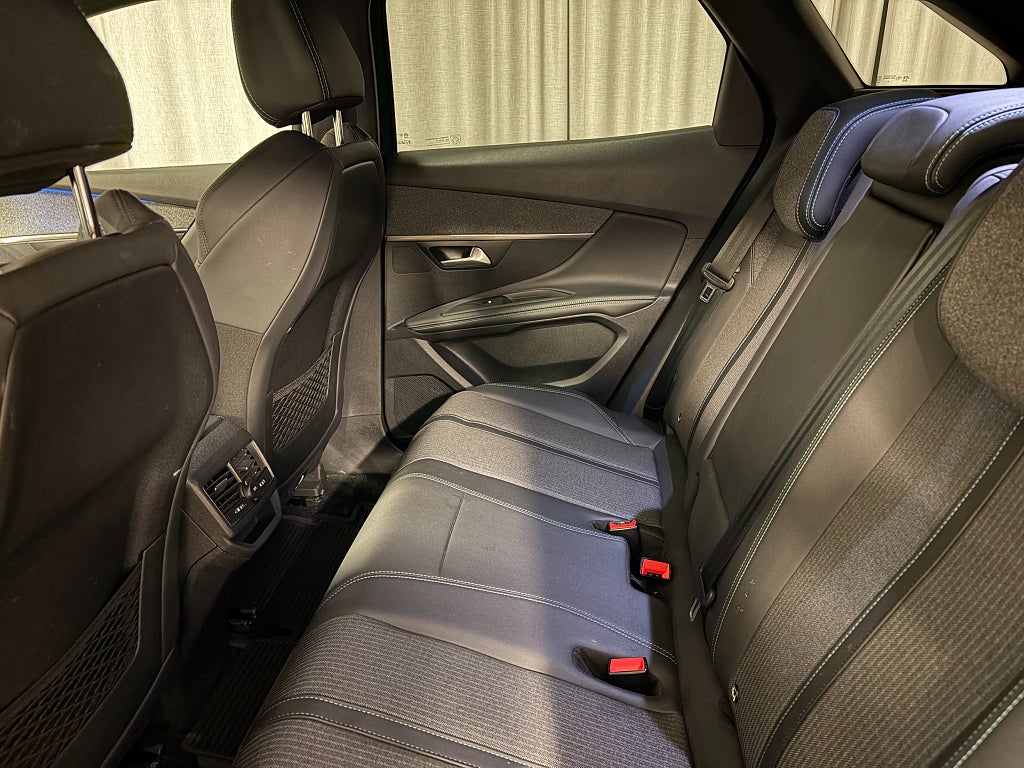 Car Image car-80111-22065b8038427dd03d1eec8b45b6fe31