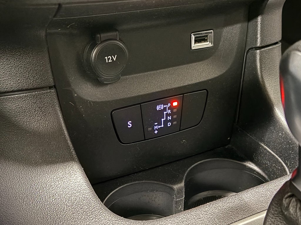 Car Image car-80129-01eb29900c022a741693edcc291d1a32