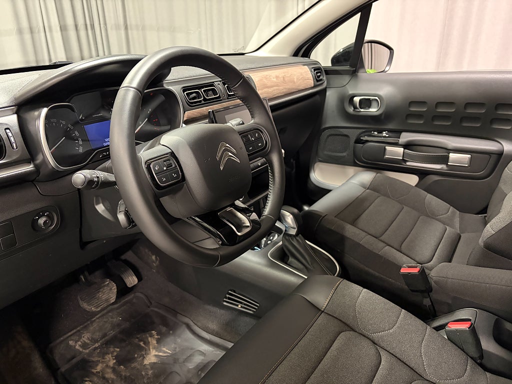 Car Image car-80129-26f059a1dfa04c7073eb4a27f04295f5