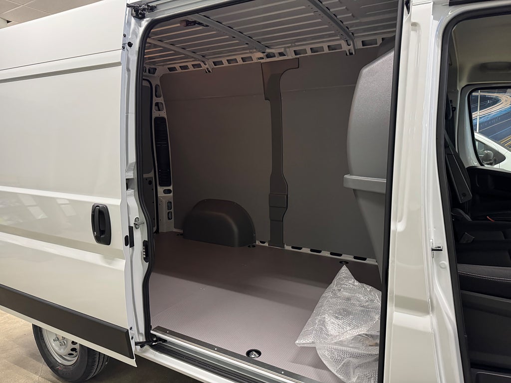 Car Image car-80253-344ff711c5bbe20151e5ff440433b8d5