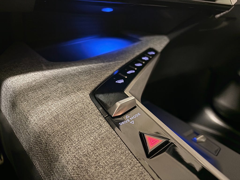 Car Image car-80296-8075bf6b13cbace50afee022c5b17903