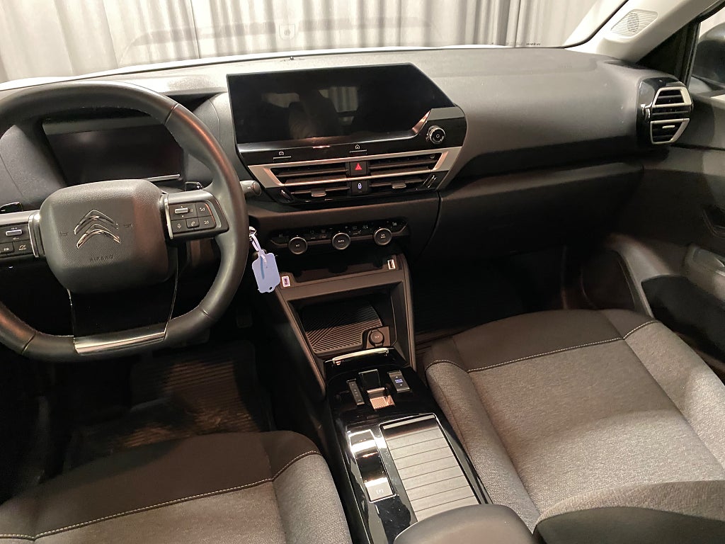 Car Image car-80355-6592e325f81e42aabe619e58052a0ead