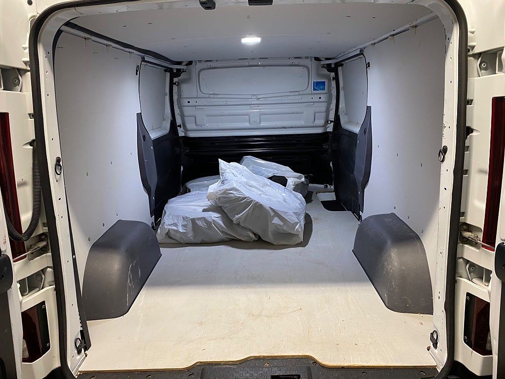 Car Image car-80826-72afebdbf0d11551b5c76032e9f87c19